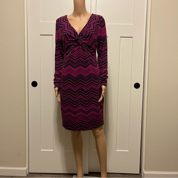 Cache Dress - Picture 2 of 8